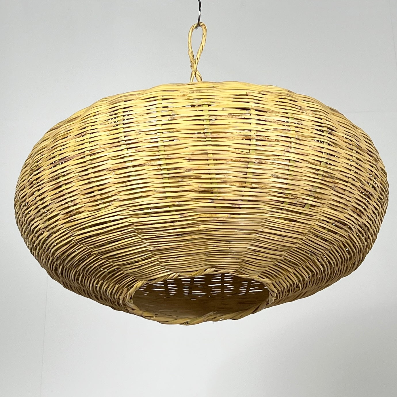 Suspension boule en roseau
