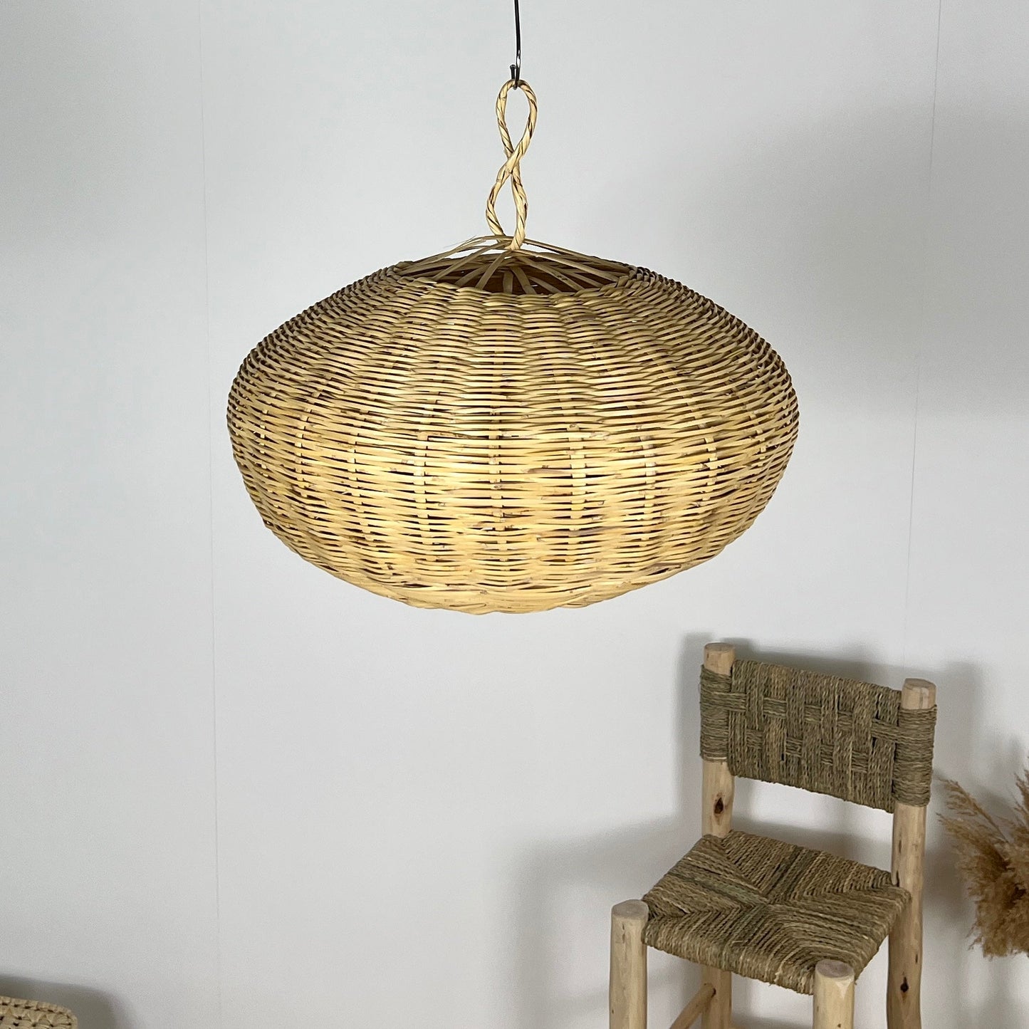 Suspension boule en roseau