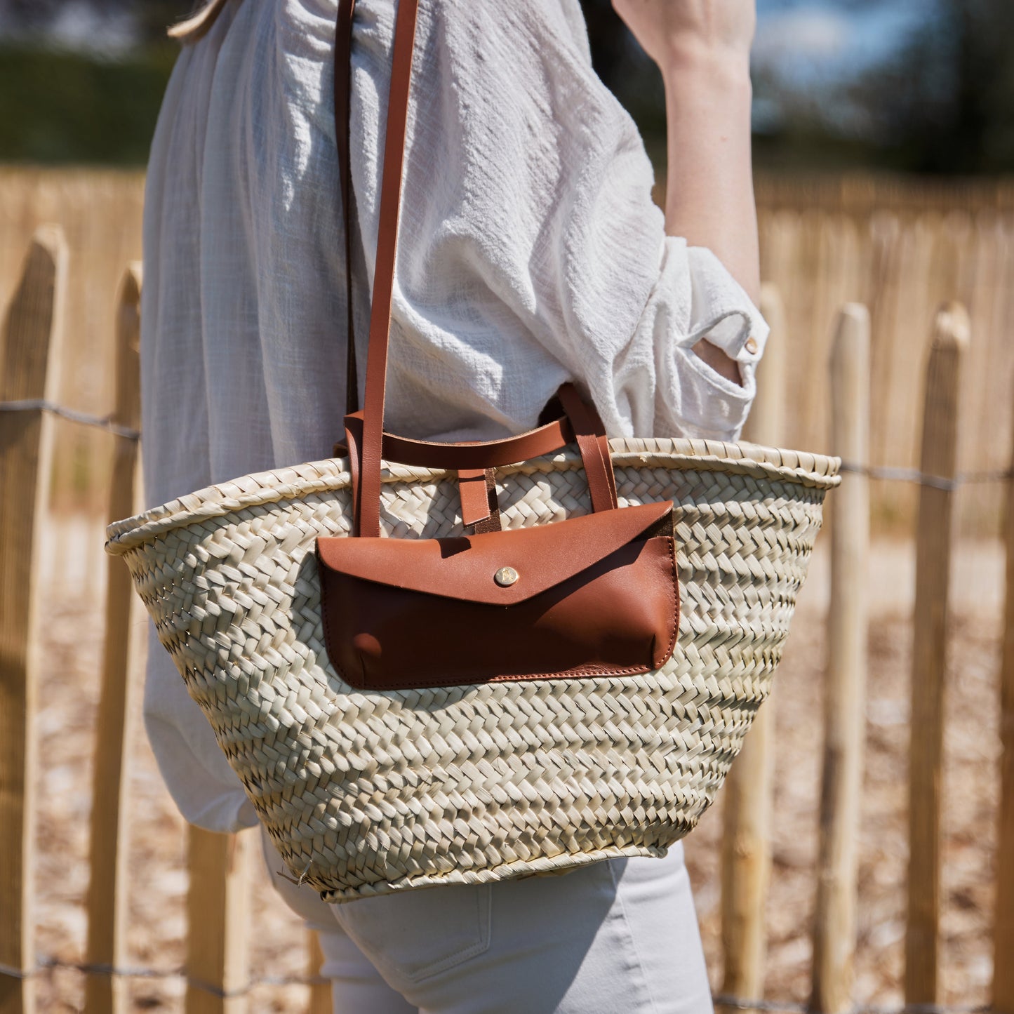 Panier tressé pochette caramel